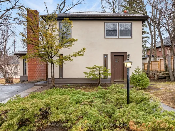 221 Geraldine Ave, Peterborough, ON K9H 4V1