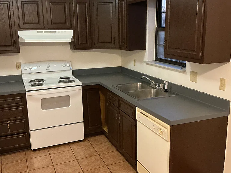 apt in Cross Lanes — Photo 19