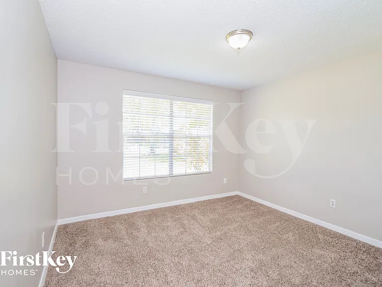 1746 Cinnamon Dr — Photo 13