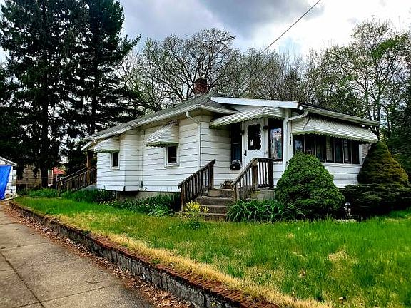 Side View / Main entry