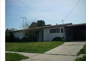 2nd image of 1023 W Fern Ave