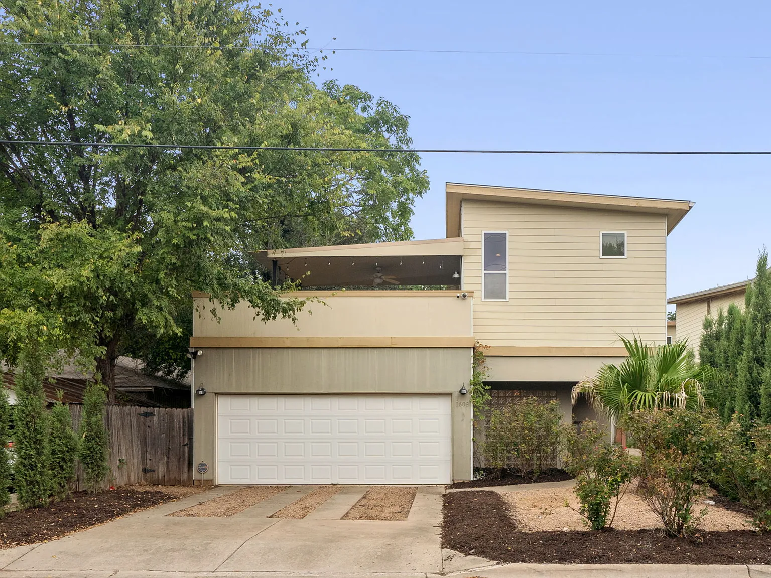 2 bed, 2.5 bath, 1549 sqft, $3,500 — Photo 1