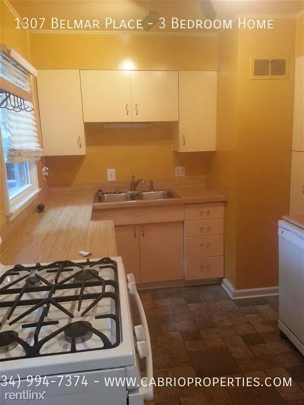 1307 Belmar Place — Photo 4