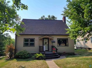 2602 W 15th St, Duluth, MN 55806