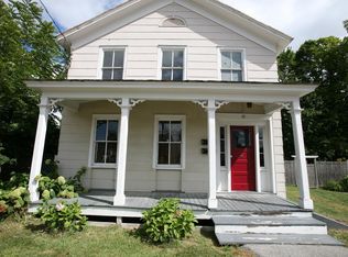 11 Saint John St #2, Red Hook, NY 12571