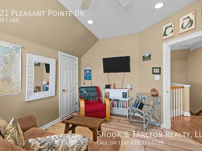 121 Pleasant Pointe Dr — Photo 55