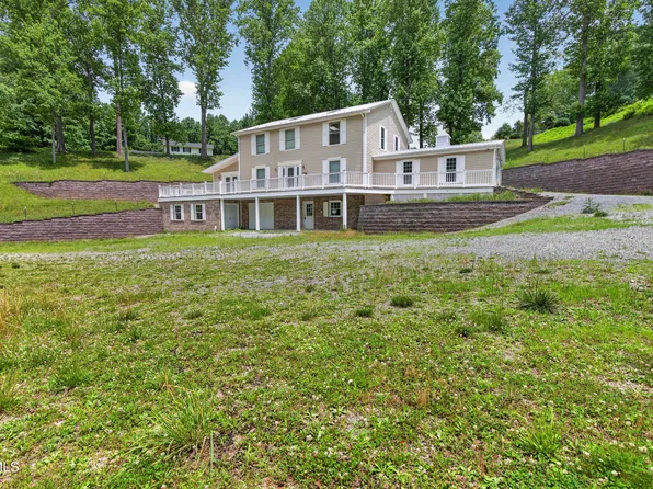 249 Panorama Dr, Marion, VA 24354