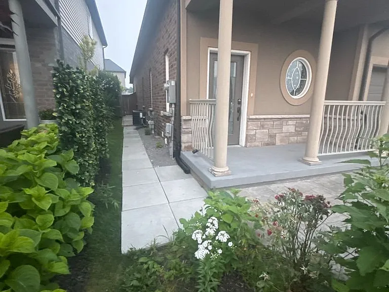 8446 Jennifer Cres #LOWER — Photo 8