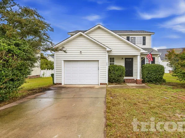 262 Santee Cir, Fuquay Varina, NC 27526