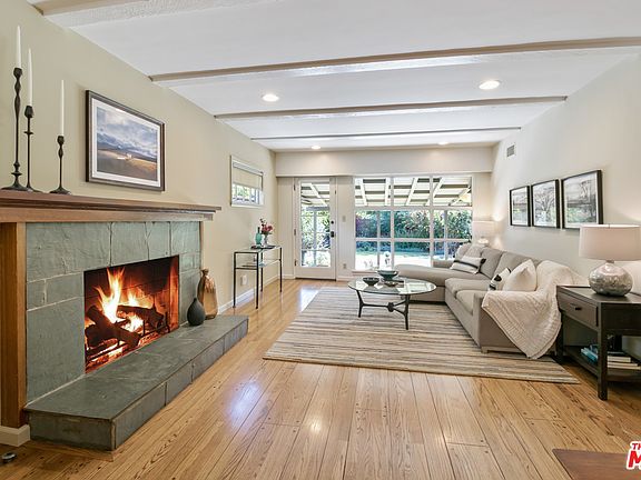 4th image of 4837 Sylmar Ave