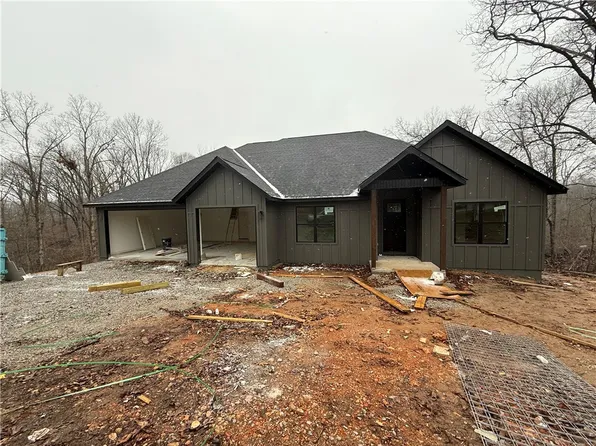 28 Handa Ln, Bella Vista, AR 72715
