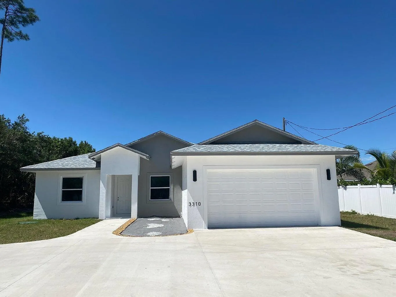 4 bed, 2.0 bath, 1792 sqft, $2,600 — Photo 1