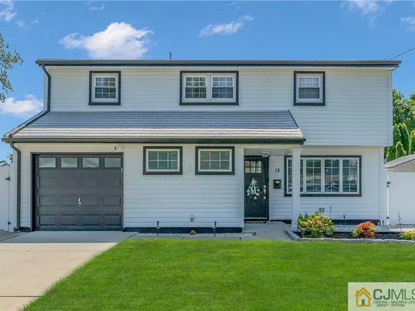 13 Mabaline Rd, Old Bridge, NJ 08857