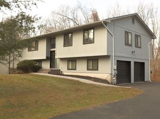 102 Green Rd, West Nyack, NY 10994