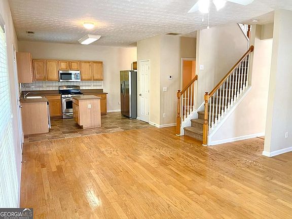 5th image of 960 Millrace Way