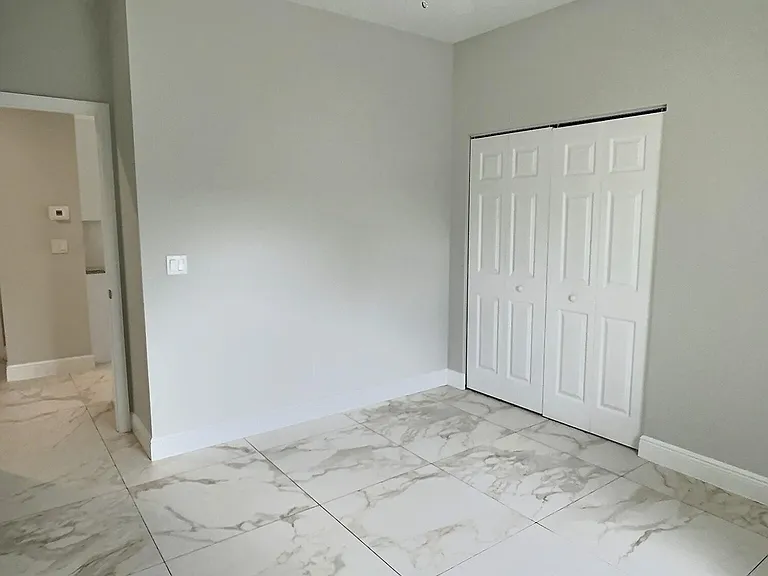 413 Martin Ave — Photo 12