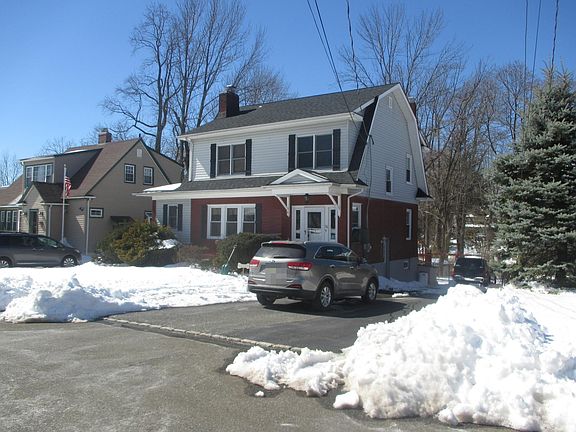 3rd image of 10 Hill St