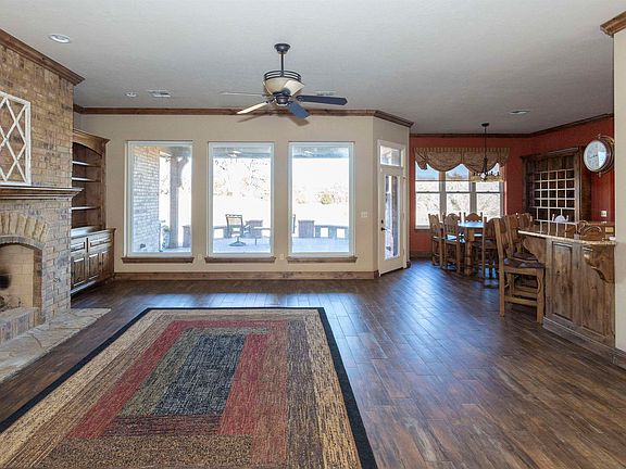 5th image of 7808 Clearcreek Rd