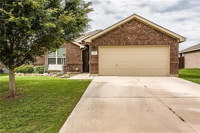 1st image of 901 Meadowedge Ln