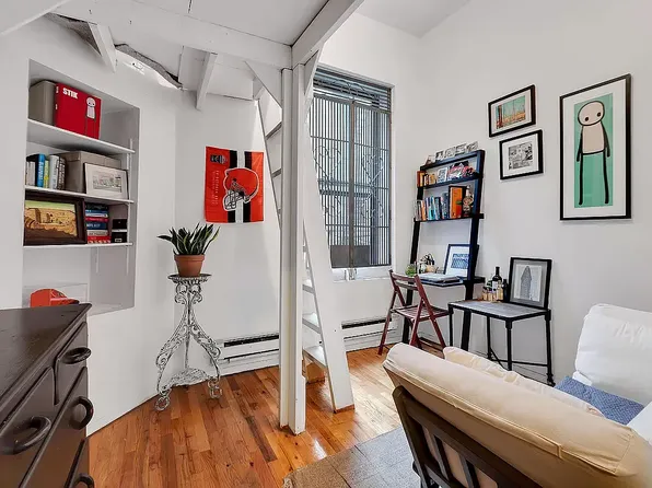 949 Columbus Avenue 1 image 3 of 5