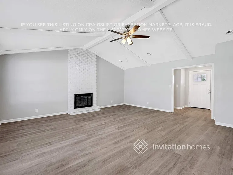 112 Lake Terrace Cir — Photo 3