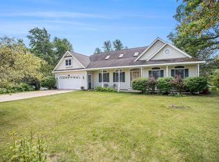 8406 Pennfield Rd, Battle Creek, MI 49017