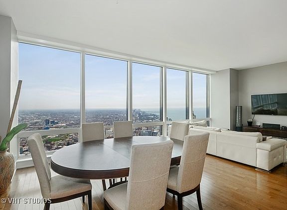 4th image of 401 N Wabash Ave Unit 76B
