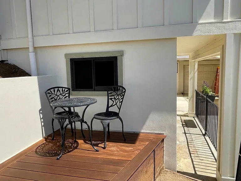 392 Santa Maria Ave #A — Photo 2