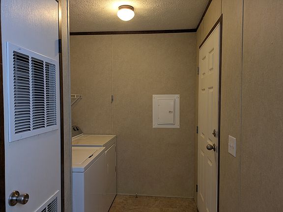 4th image of 463 Buchanan Dr #463