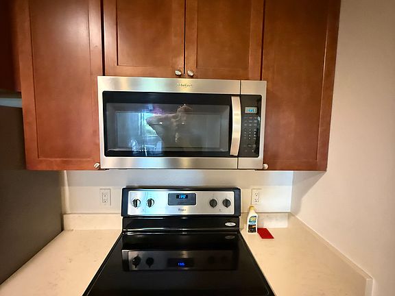 Microwave & Electric stove