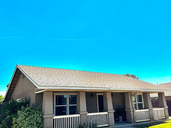 3rd image of 3237 Whittier Ave