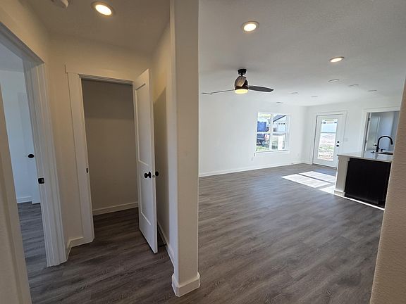 4th image of 92 Harmony St