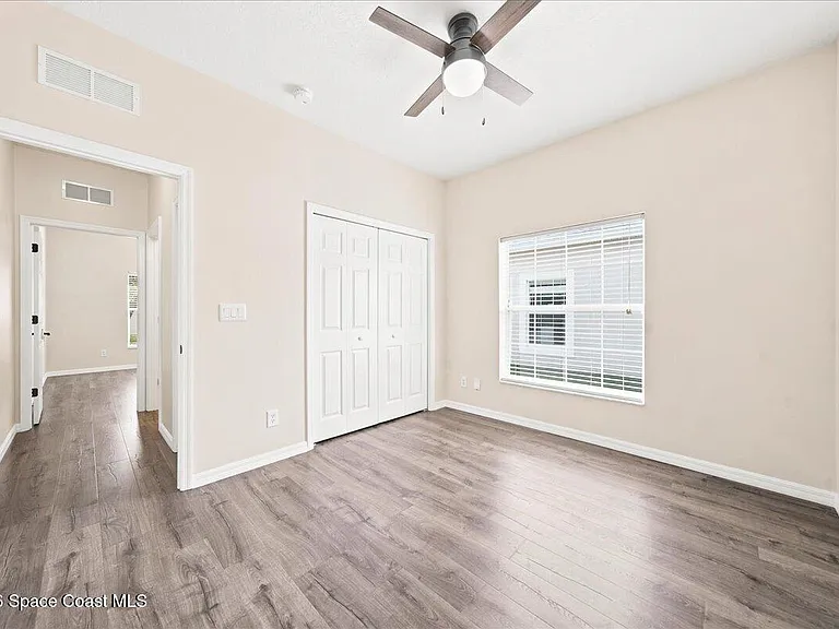 5647 Indigo Crossing Dr — Photo 27