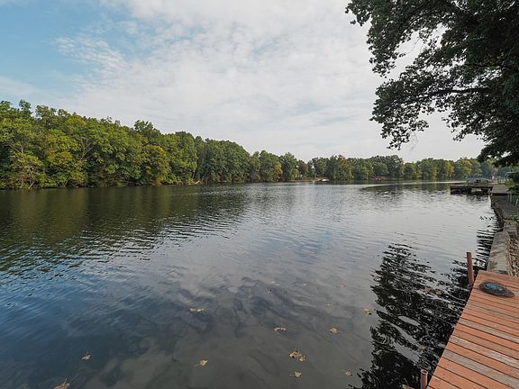 11476 Riverside Dr-104