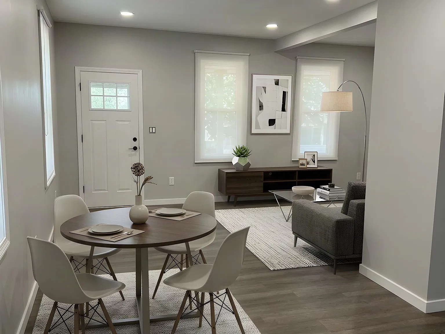 3 bed, $2,000 — Photo 2