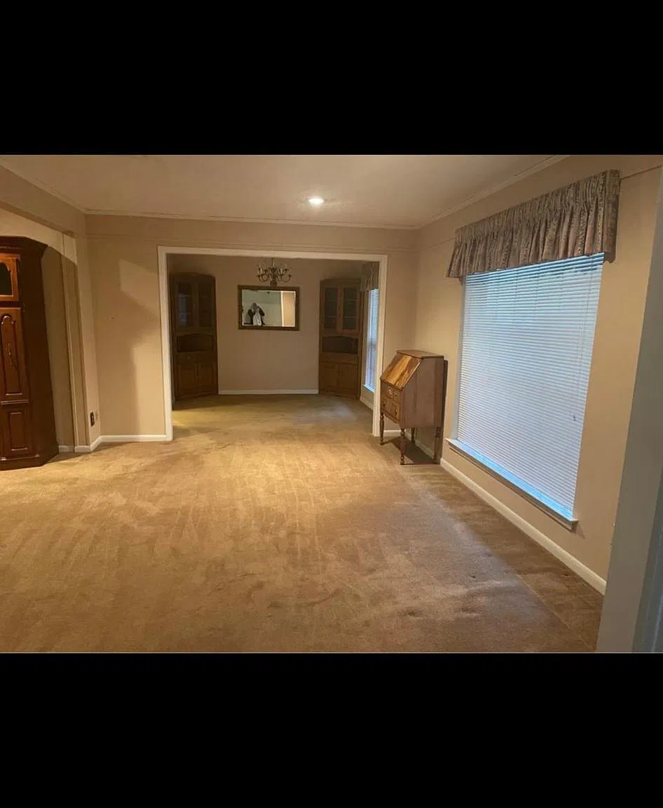 2317 Hill N Dale Dr — Photo 2