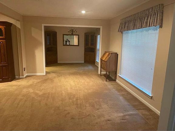 2nd image of 2317 Hill N Dale Dr