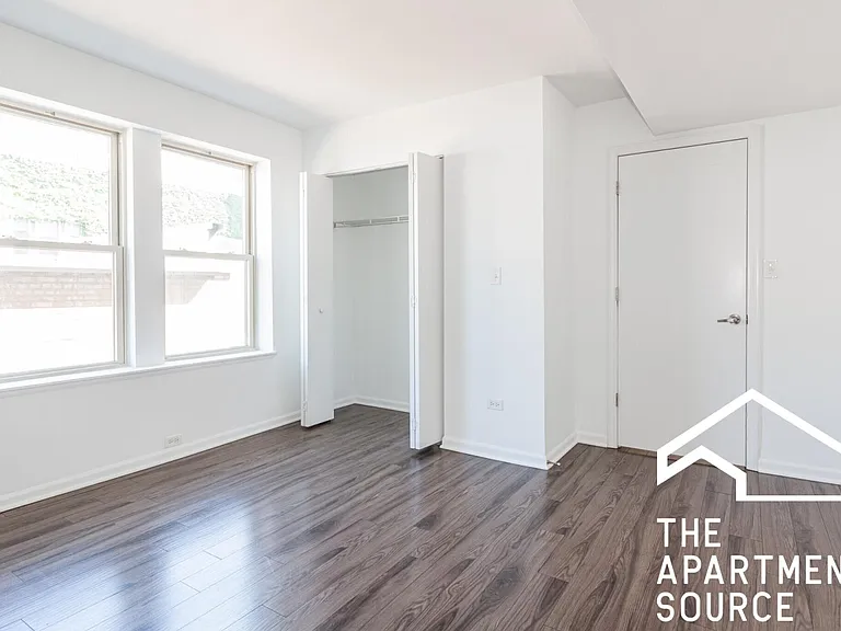 927 W Carmen Ave — Photo 6