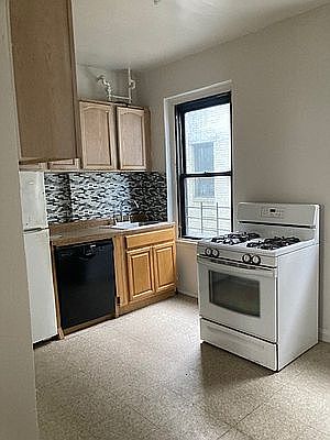 1st image of 21-27 33rd St #4M