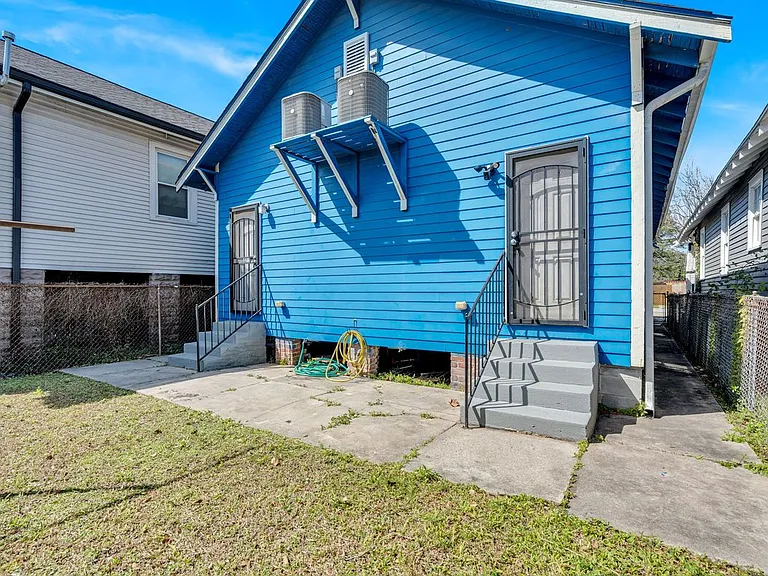 3025 Burdette St — Photo 13