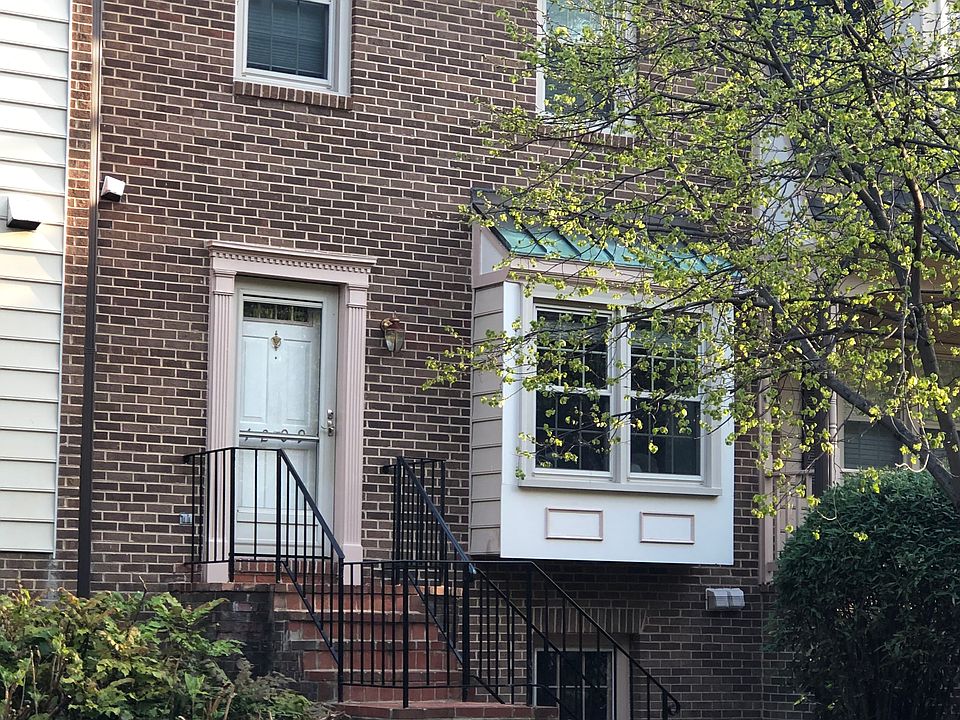 1st image of 4303 11th St N