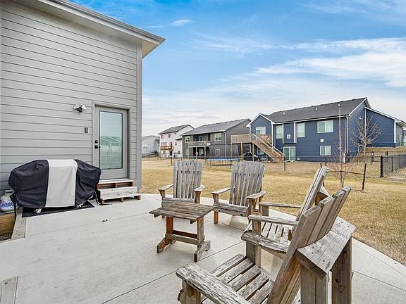 2nd image of 2590 Serenity Dr