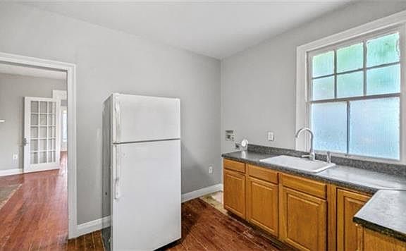 4th image of 5549 Rosemary Pl
