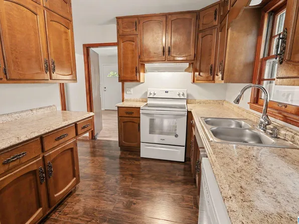 821 Martinwood Rd, Birmingham, AL 35235