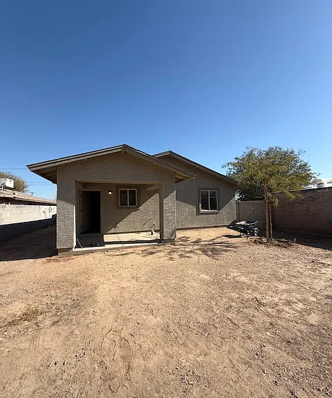 6512 N 59th Dr — Photo 18