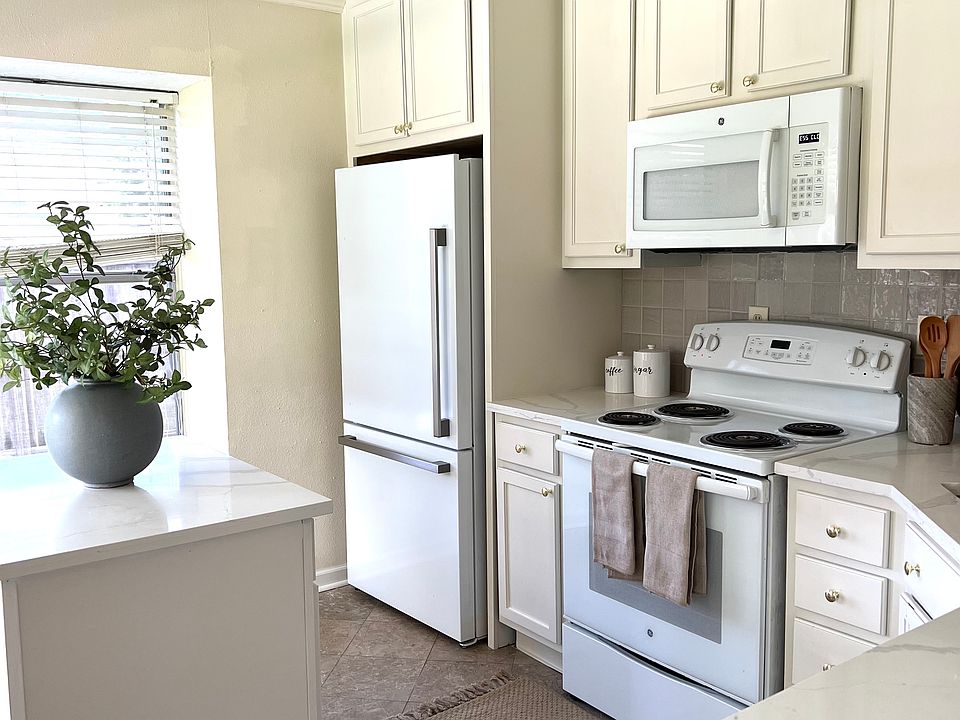 1st image of 8702 Lazy Brook Ln