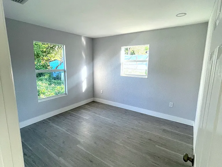 2115 Orange Blossom Ave — Photo 5
