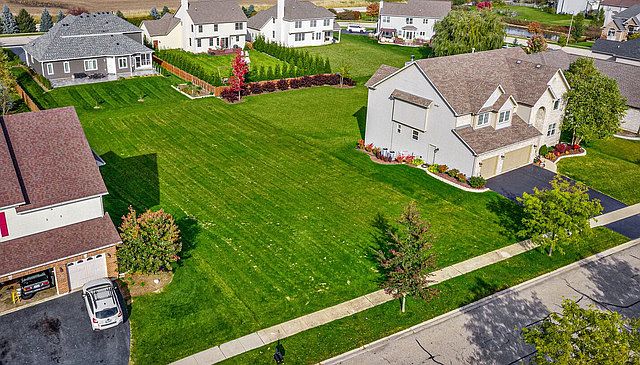 2nd image of 5259 Greenshire Cir