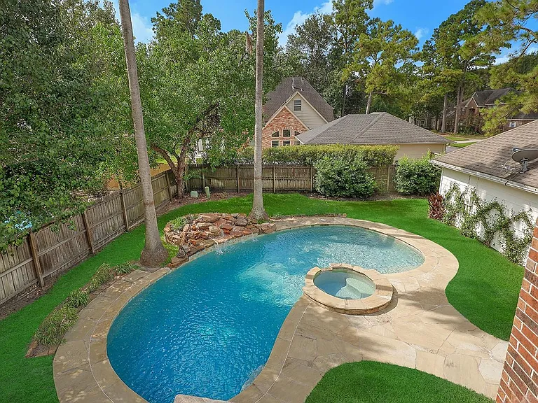 2 Silverstrand Pl — Photo 31