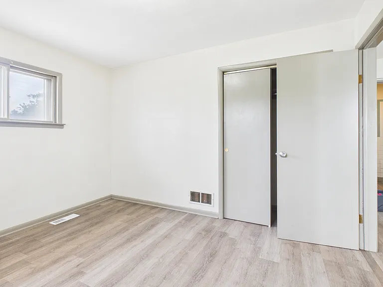 22199 Energy Hwy #2 — Photo 17